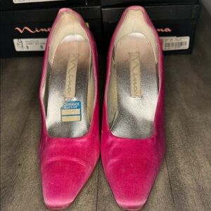 Nina Fuchsia Heels for Women